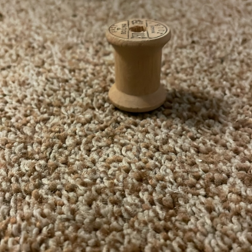 VTG Beldine empty wooden spool